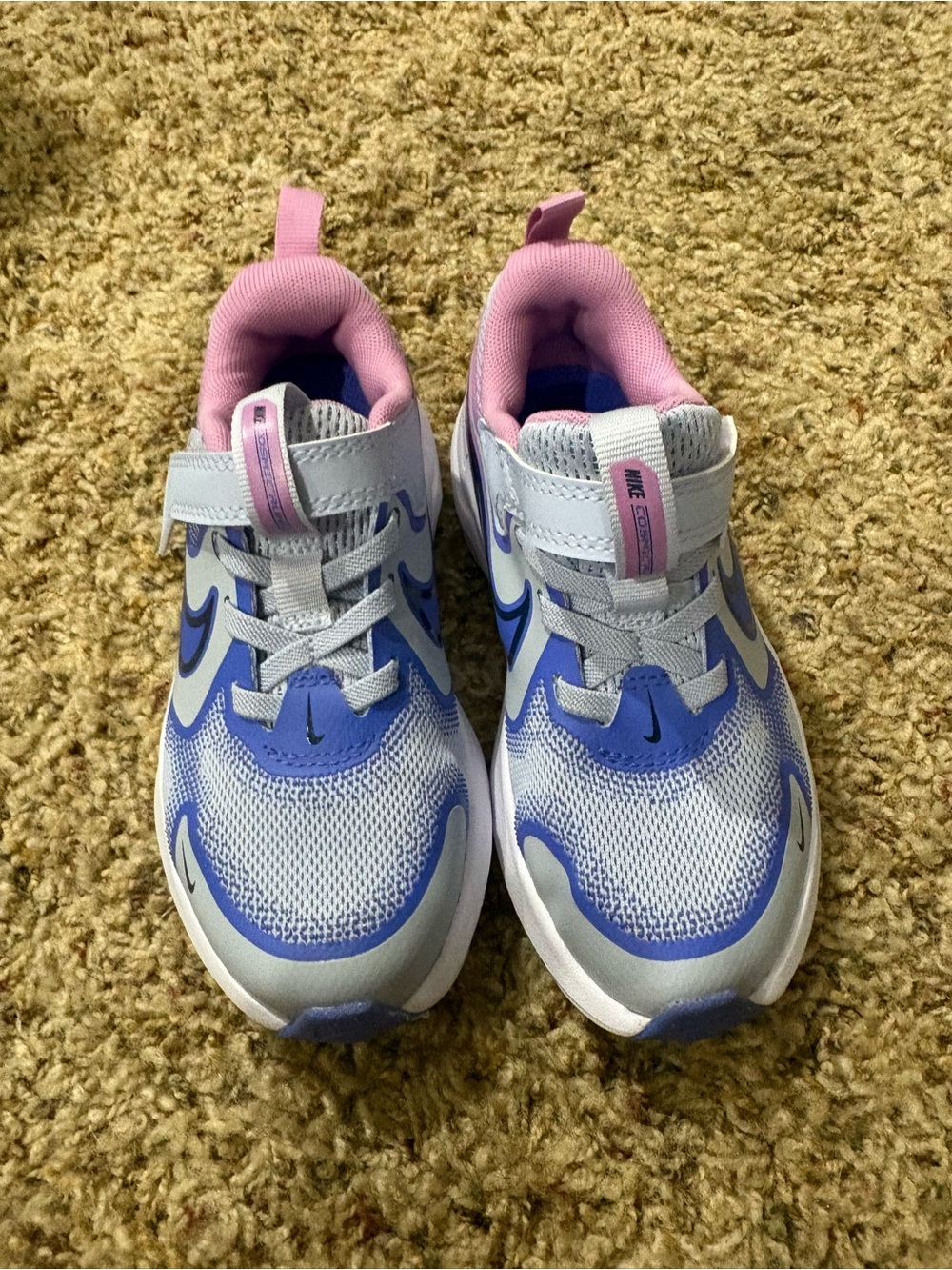 Nike Cosmic Runner 
Kids Lavender & Pink Lightweight Sneakers
